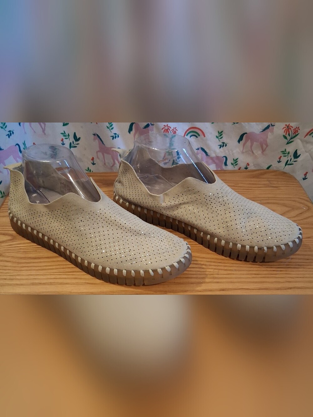 EUC Ilse Jacobsen Tulip Beige Suede & Crystal Bling Ortho Comfy Sneaker SZ 10